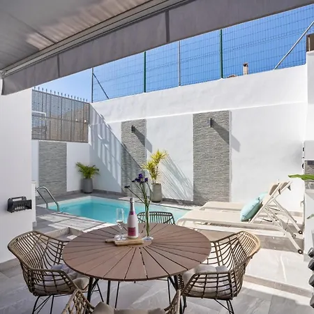 Casa Limones فيلة فوينخيرولا